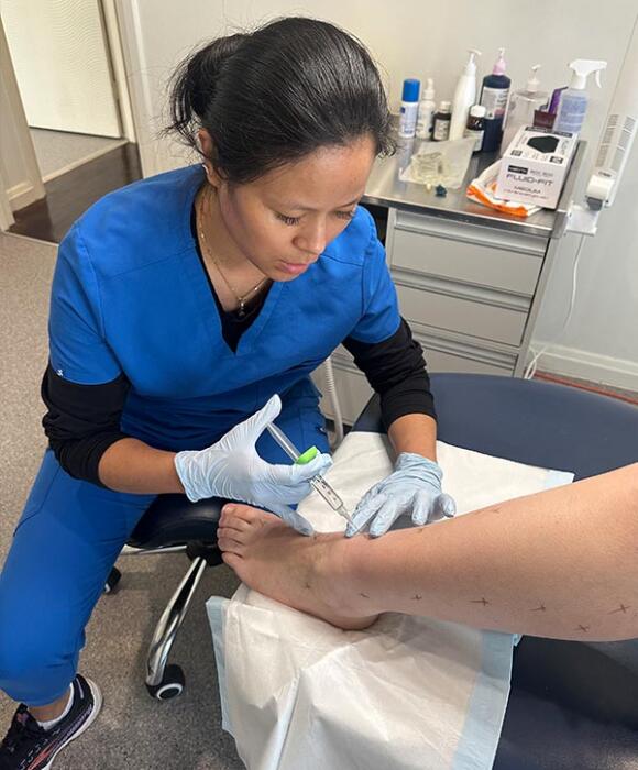Prolotherapy treatment for foot pain in Geelong and Colac by Prosper Health Group